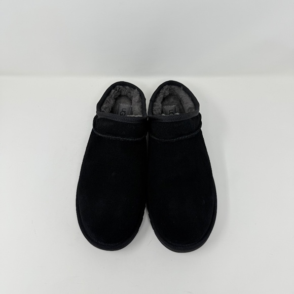 New UGG Classic Slipper In Black Women's Sz 10 - Picture 9 of 16